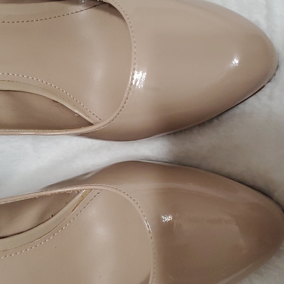 ELLE Heels Shoes 9 1/2M Tan (Ss14) - Picture 8 of 10